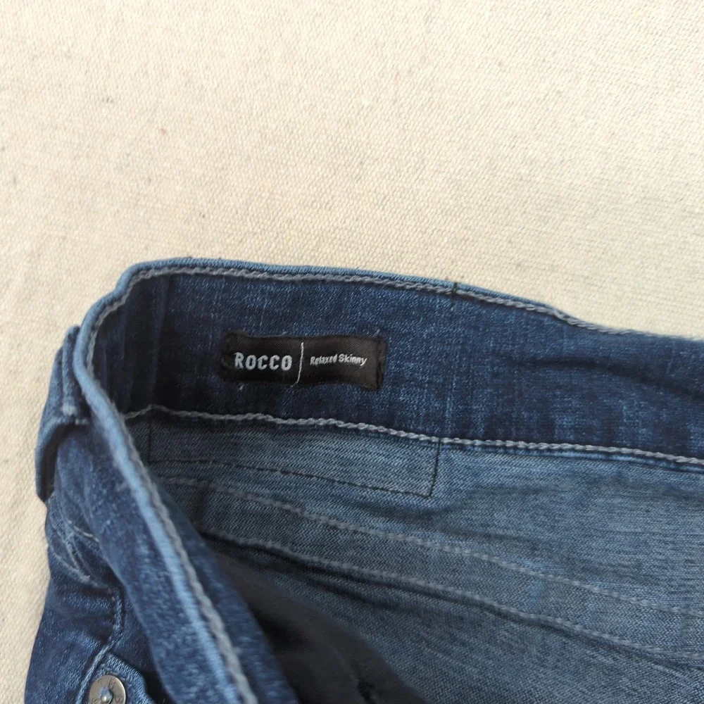 True Religion Jeans Mens 36x32 Blue Rocco Relaxed Skinny Dark Wash